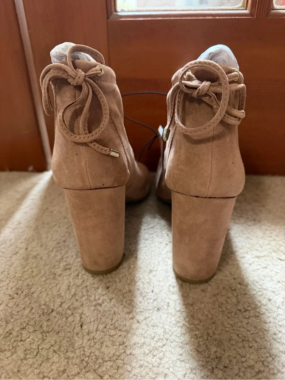 New York & Company taupe suede